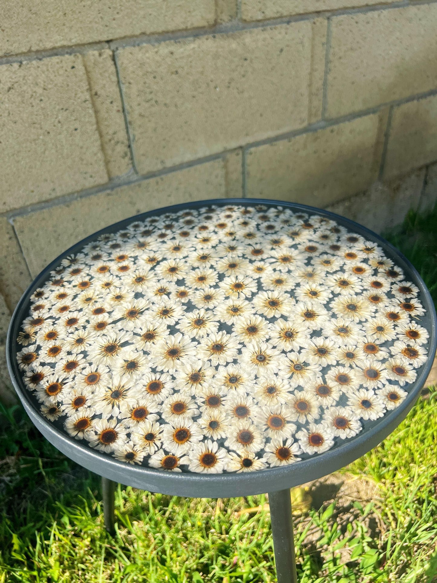 Flowers Resin Coffee Table: Black Metal Accent, Modern Home Decor
